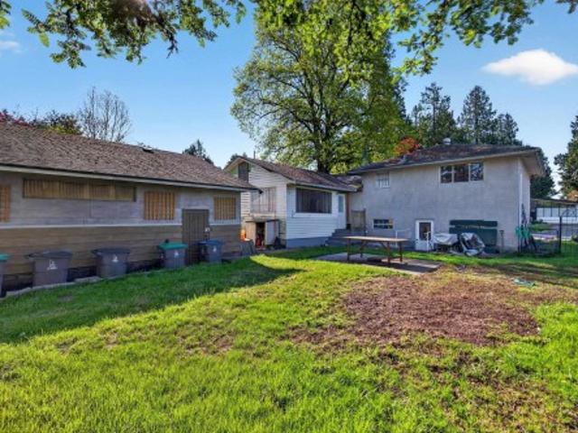 13115 A Avenue, Surrey, BC, V3T 1K1 house for sale | Listing ID R3115 | Royal LePage