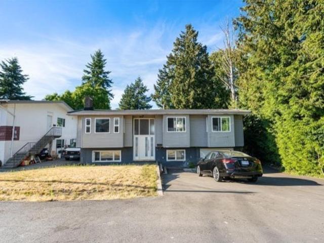 13115 A Avenue, Surrey, BC, V3T 2G9 house for sale | Listing ID R3098 | Royal LePage
