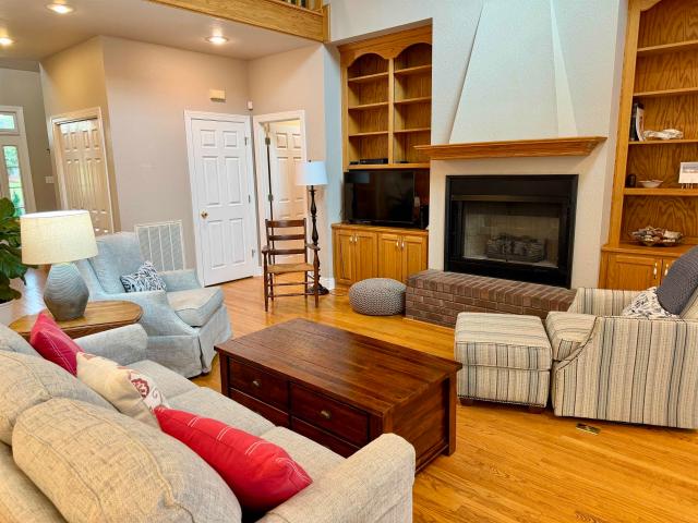 1311 Anna Dr