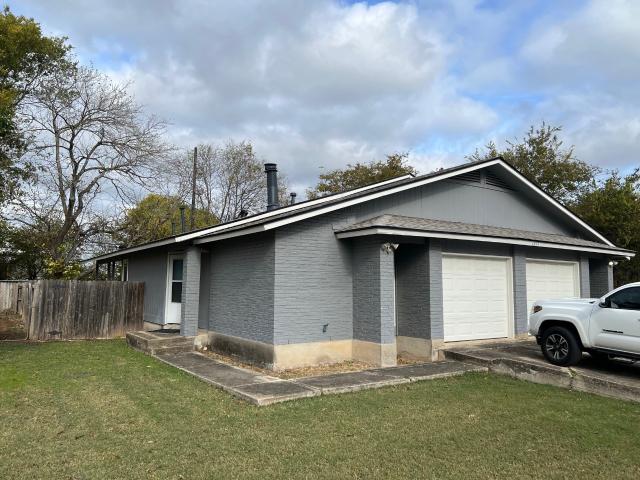 1311 Barbara Dr, San Marcos, TX 78666 | MLS #9618