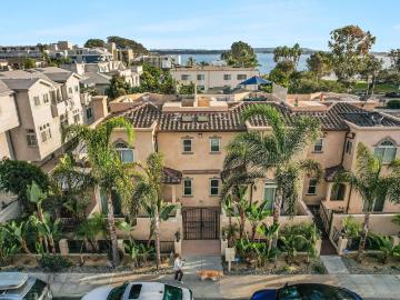 1311 Pacific Beach Dr, San Diego, CA 92109 | MLS #260014 SD