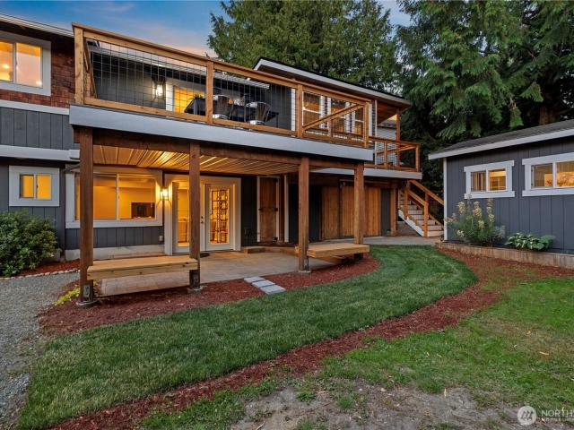1311 th Avenue NE