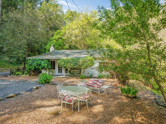 1311 W Dry Creek Rd, Healdsburg, CA 95448 | MLS #326026