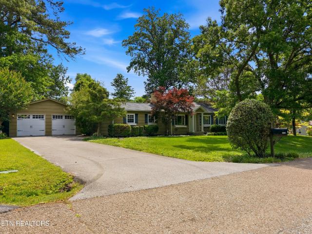 1312 Bradford Lane