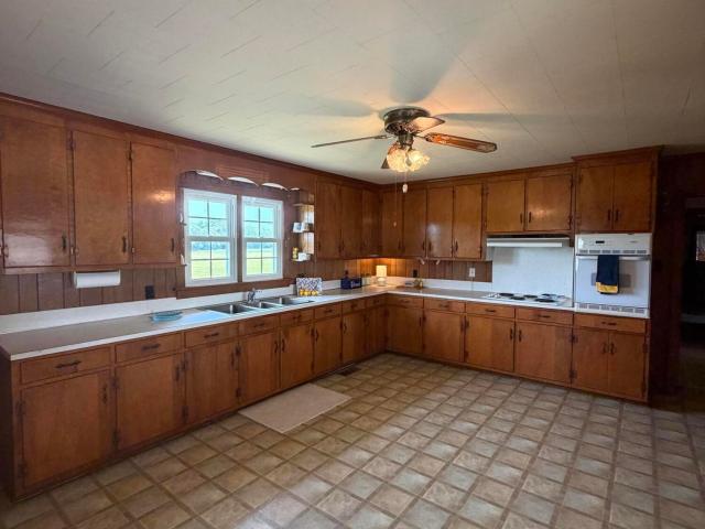 1312 Cedar Landing Road