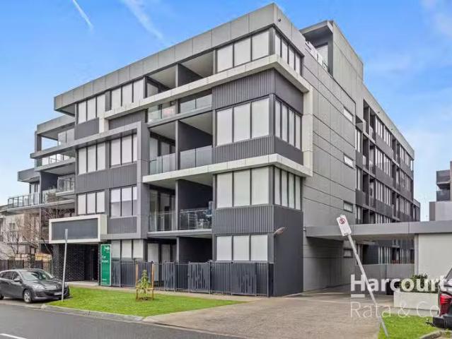 131/2 Gillies Street, Essendon North, VIC 3041 Apartment for.