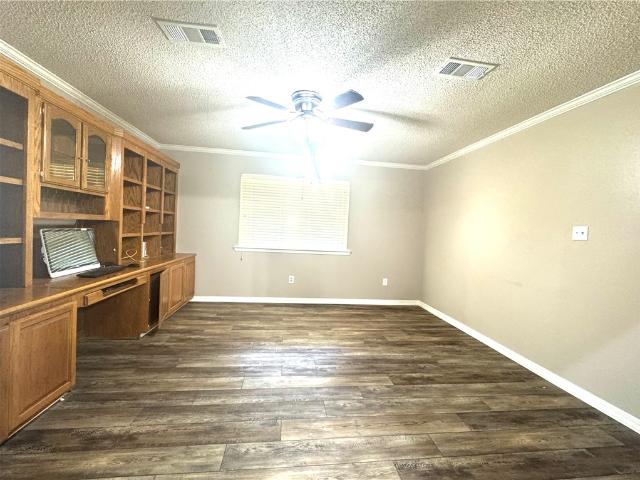 1312 Ridgewood Drive