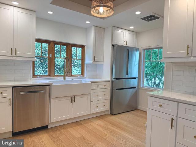1312 Robinson Place