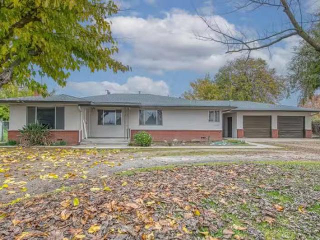 13130 S HENDERSON RD, CARUTHERS, CA 93609