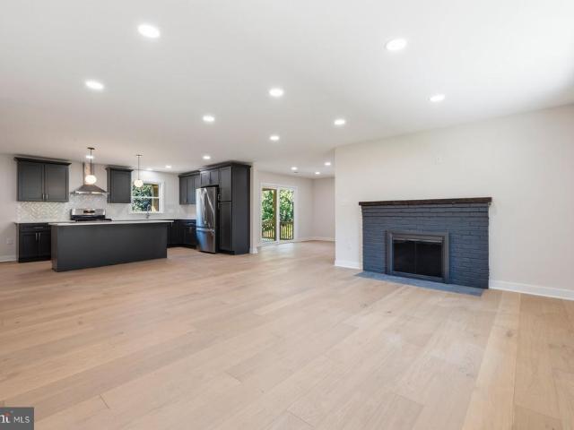 13132 Manor Drive