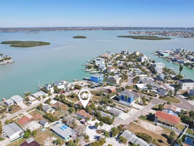 13135 4th St E, Madeira Beach, FL 33708 | MLS #TB8480