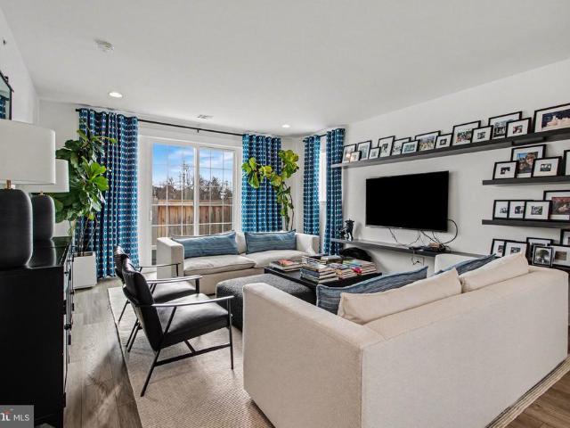 1313 Carnegie Way