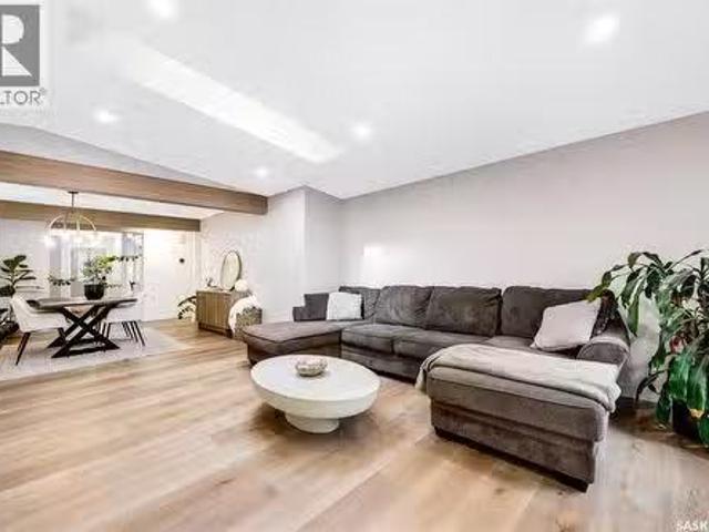1313 Conn Avenue, Saskatoon, SK, S7H 3K9 house for sale Lis.