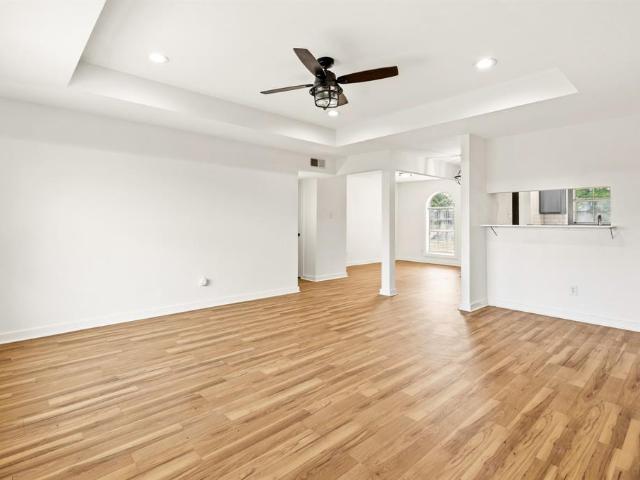 1313 Crosscreek Lane