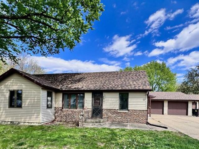 1313 4th St, Onawa, IA 51040