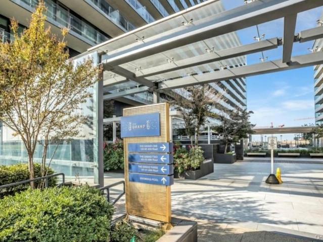 131 0 Road, Unit PH2P