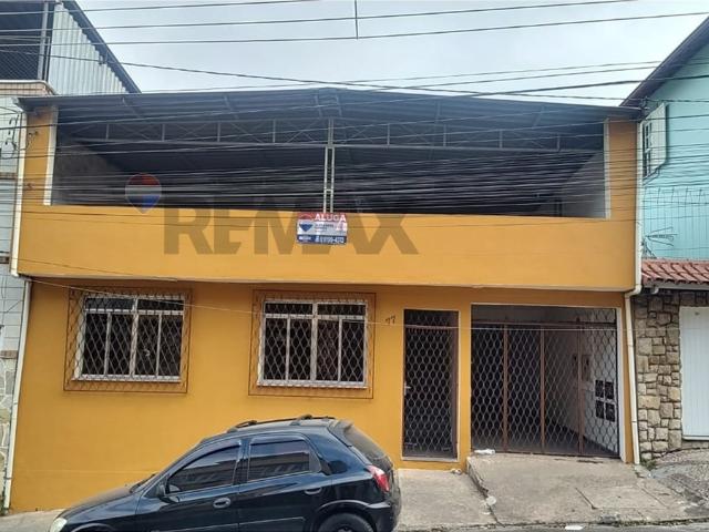 131 Área Útil Casa Alugar, 3 Dormitórios localizado em Rua São Vicente, 77 Próimo a Avenida Brasil Costa Carvalho, Juiz de Fora, Minas Gerais, 36070100 | Brasil