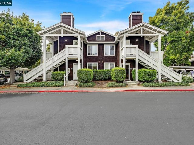 131 Bayside Ct