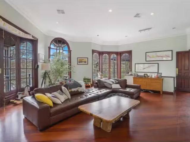 131 Grays Point Road, Grays Point House for rent Listed by Mi.