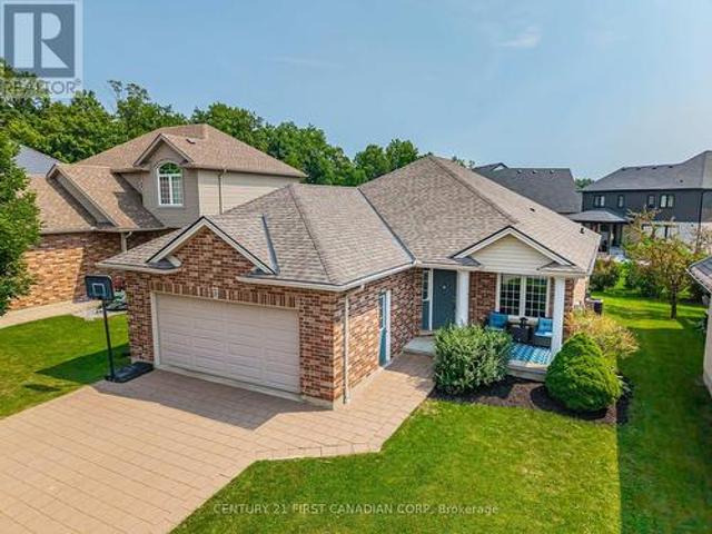 131 Deborah Drive, Strathroy Caradoc Ne, ON, N7G 4E2 house for sale | Listing ID X13684 | Royal LePage