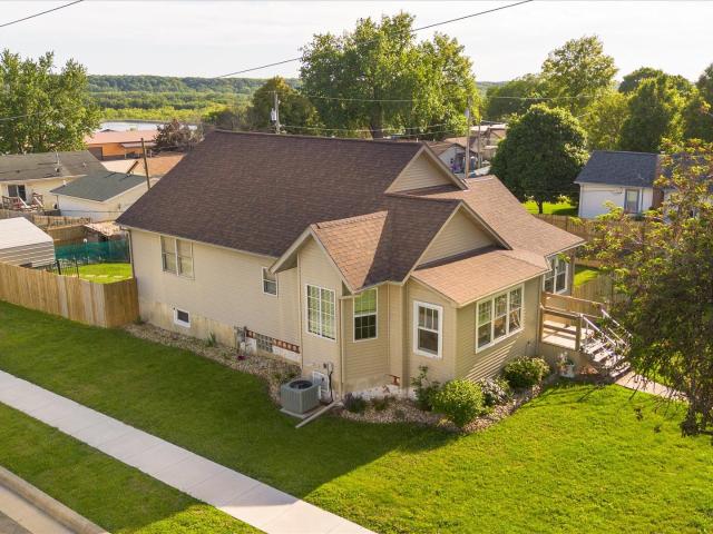 131 E Iowa Street