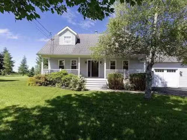 131 Fox Ranch Road, East Amherst, NS, B4H 3Y3 house for sale.