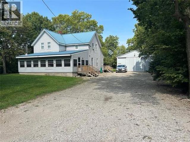 131 Harris Garno, Pelee Island, ON, N0R 1M0 house for sale | Listing ID 26022 | Royal LePage