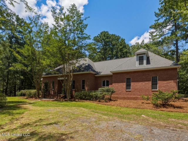 131 Hunt Circle