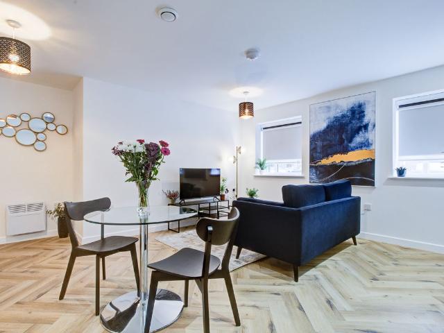 131 Love Lane, Mitcham CR4, 1 bed flat to rent, £1,800 pcm | PrimeLocation