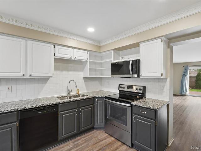 131 Manor Way # 1
