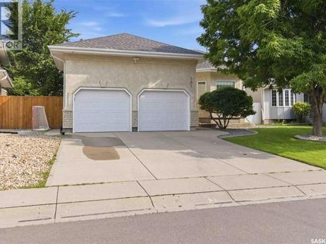 131 Mendel Crescent, Saskatoon, SK, S7J 5J7 house for sale | Listing ID SK041806 | Royal LePage