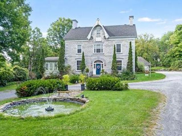 131 Mill Street, Lanark Highlands, ON, K0G 1K0 house for sale | Listing ID X13813 | Royal LePage