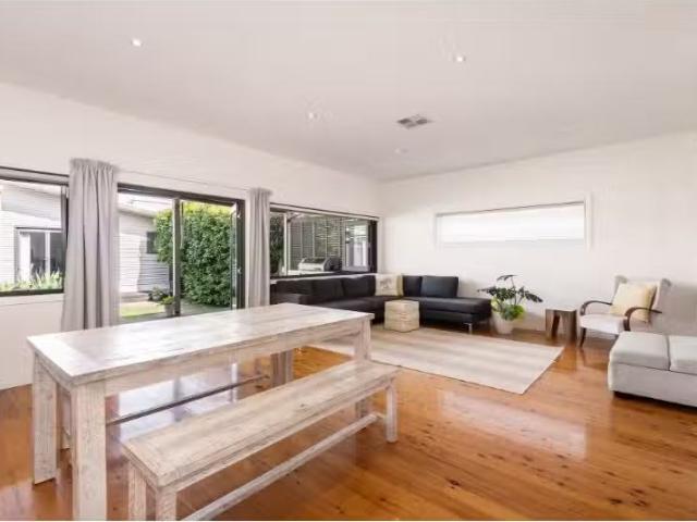 131 Staples Street, KINGSGROVE House for rent Listed by Quart.