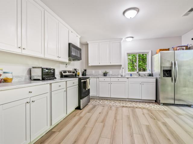 131 Price Ln