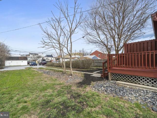 131 W Middle