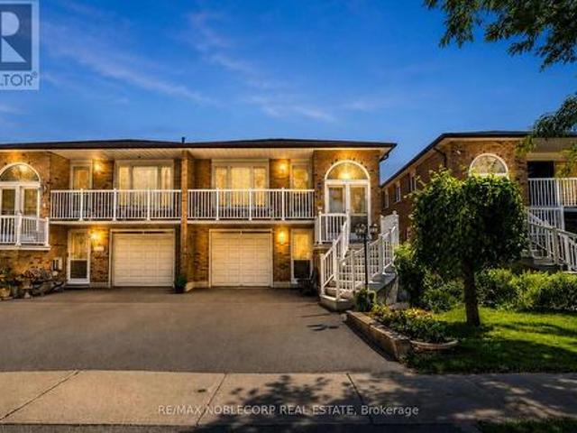 131 Yatescastle Drive, Toronto, ON, M3L 2L4 house for sale | Listing ID W13707 | Royal LePage