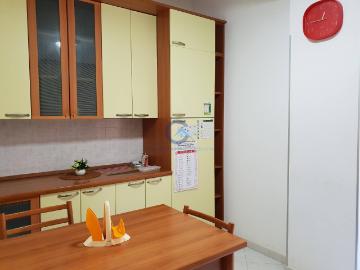 1324 Appartamento Trilocale in affitto a Catanzaro Lido Corso