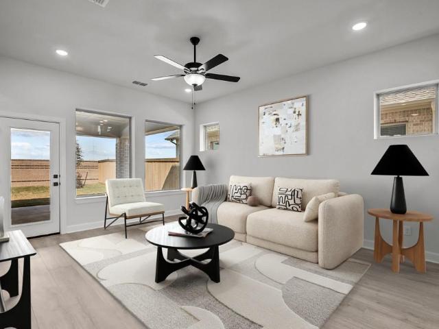 1324 Hartley Dr