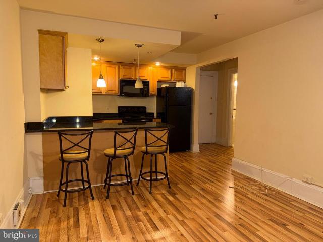 1324 Locust Street # 206
