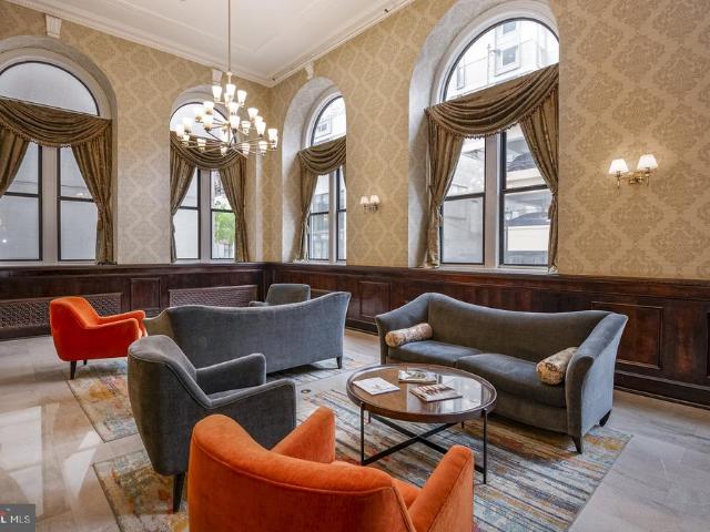 1324 Locust Street # 424
