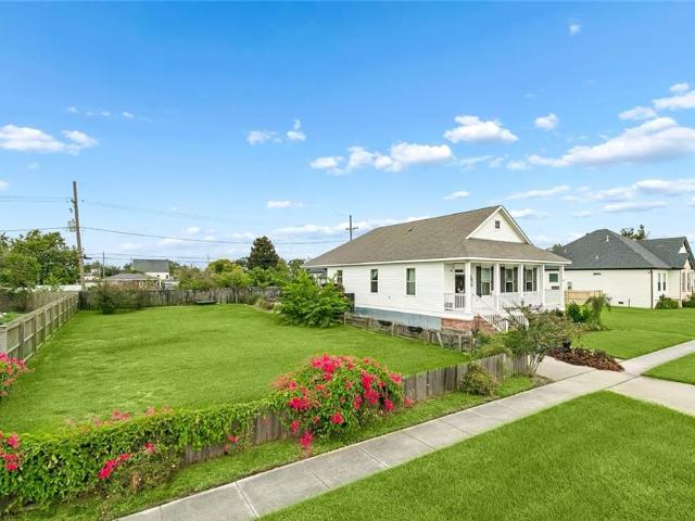 1324 PERRIN Drive