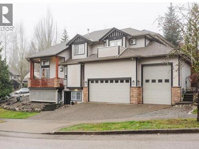 13250 A Street, Maple Ridge, BC, V4R 2X2 Luxury House for sale | Listing ID R3145 | Royal LePage Carriage Trade Luxury Properties