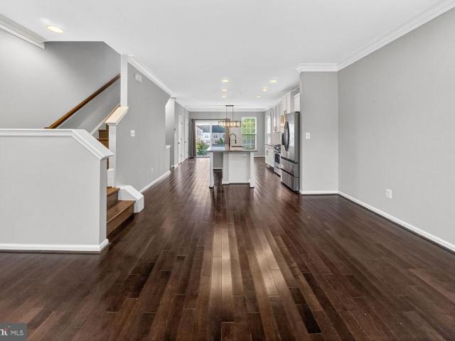 13252 Shawnee Lane # 204