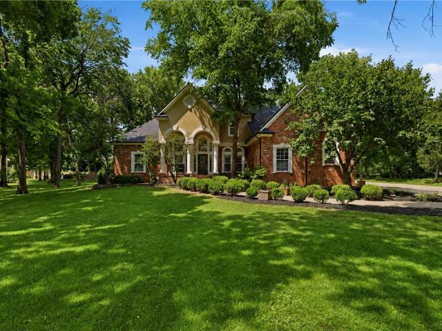1325 Avery Place