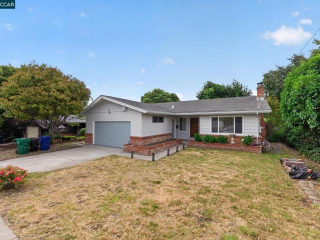 1325 Belfair Dr
