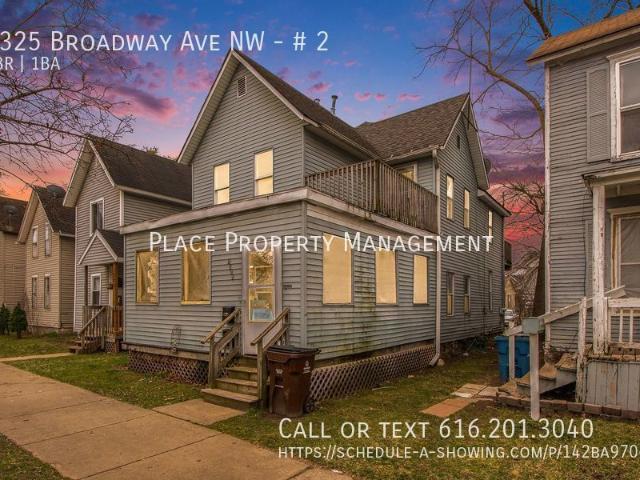 1325 Broadway #2 3bed/1 Bath Upper unit
