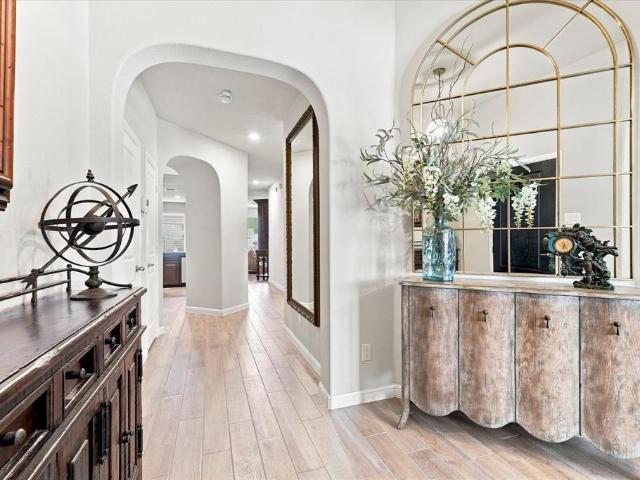 1325 Canary Lane