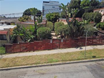 1325 Douglas Street