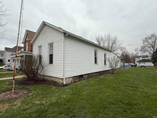 1325 E Market Street