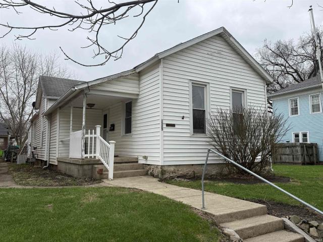 1325 E Market Street